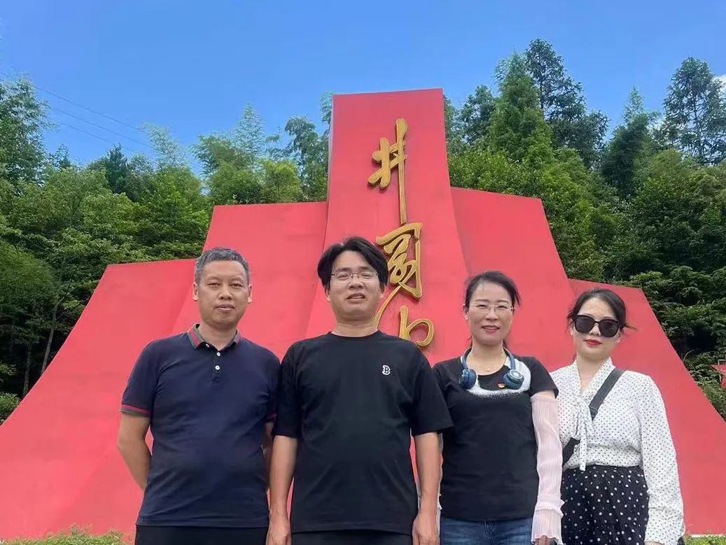 1657015444453331.jpg 1657015444453331.jpg